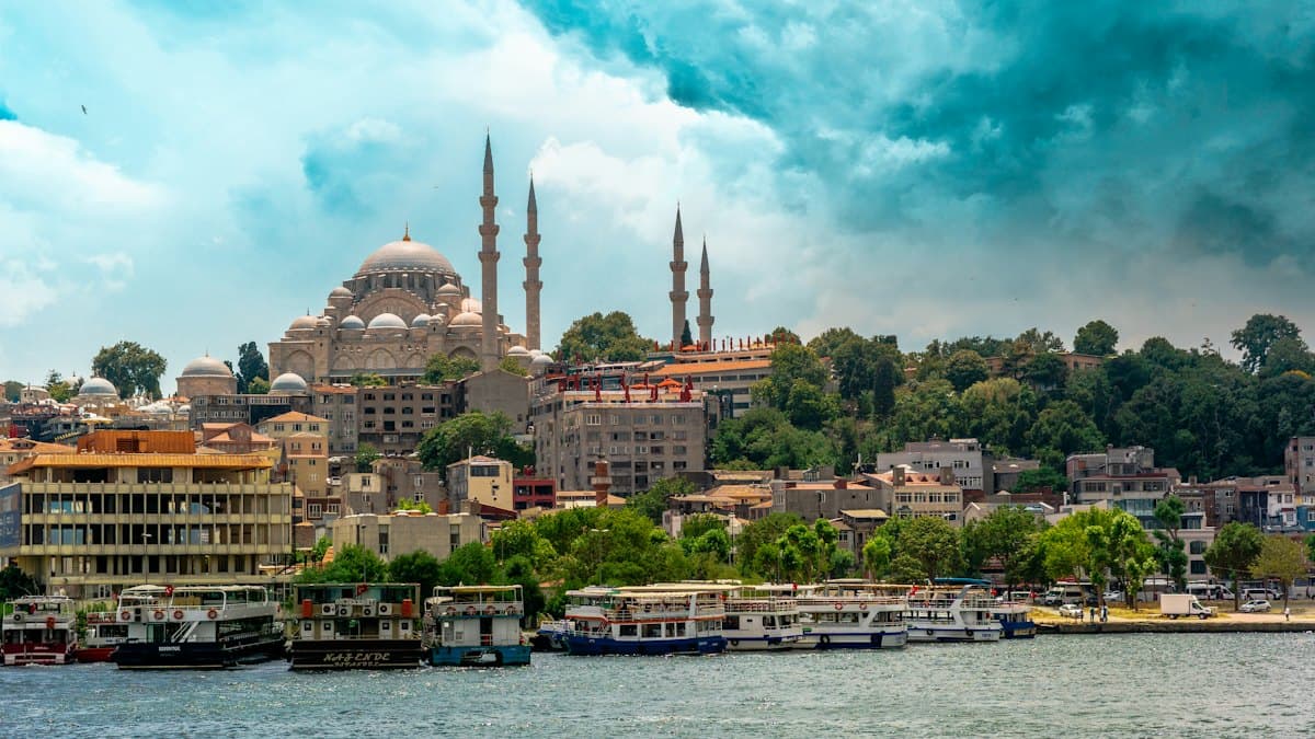 Süleymaniye Mosque overlooking Istanbul